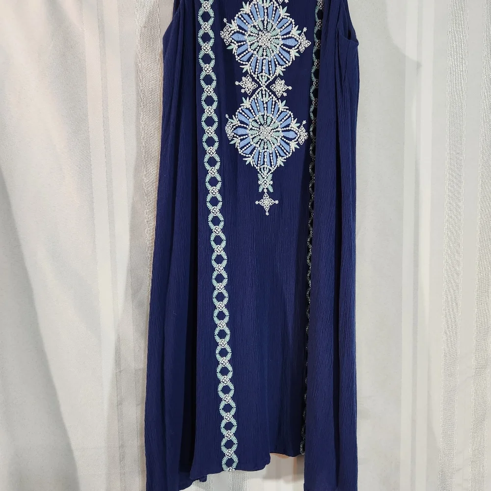 AS U WISH EMBROIDERY SLEEVELESS NAVYBLUE DRESS SIZE LARGE